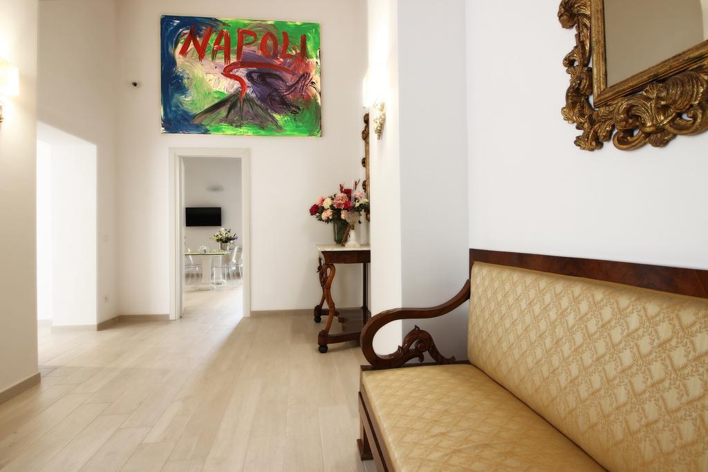 نابولي Palazzo D'Auria Aparthotel المظهر الخارجي الصورة